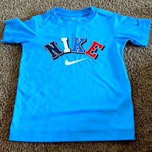 Nike shirt size 4 xs